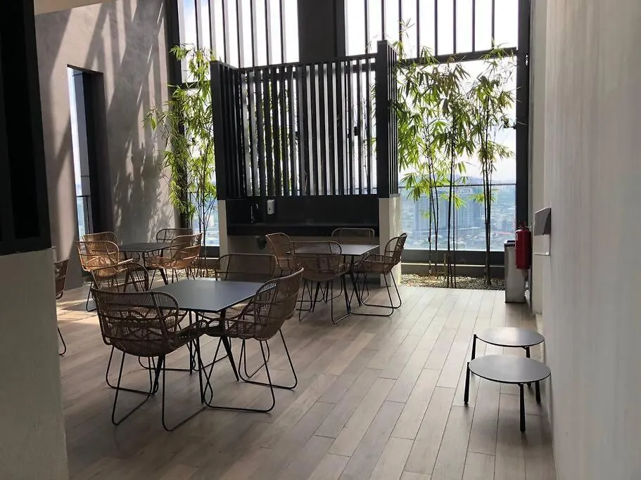 Lucentia Residences Bbcc By Stayhere Kuala Lumpur 0*,